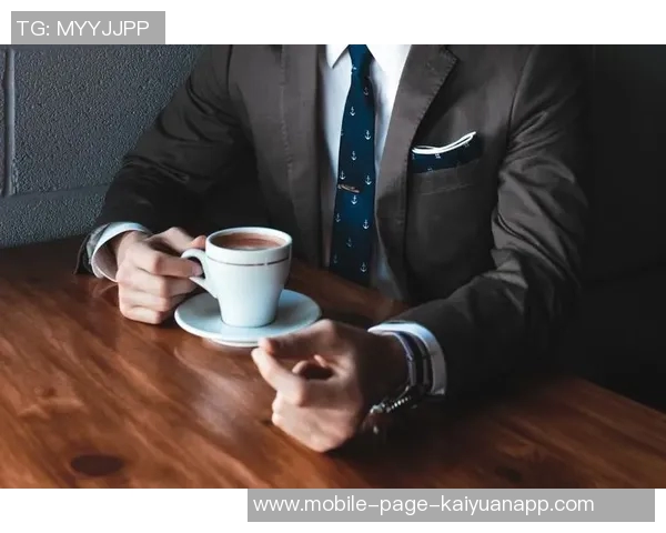 克莱赞布兰登威廉姆斯勤奋拼搏展现无限潜力与前途